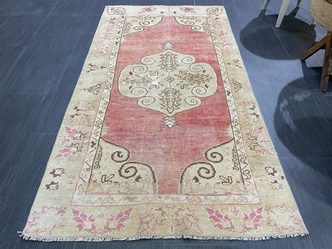 Beige Turkish Oushak Rug 2' 8" x 5' 1" Hand-Knotted view