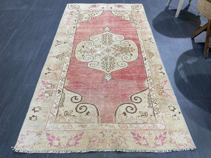 Beige Turkish Oushak Rug 2' 8" x 5' 1" Hand-Knotted view