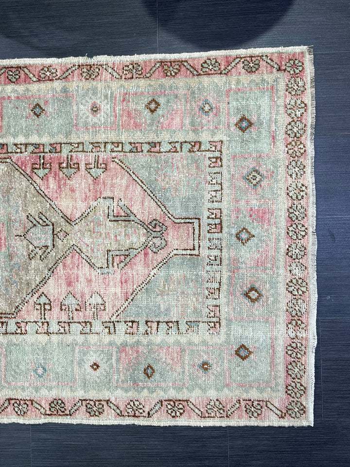 Rust Turkish Runner Rug 3' 1" x 5' 4" Hand-Knotted border