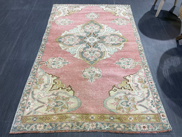 Turkish Oushak Rug 3' x 4' 9" Hand-Knotted close-up