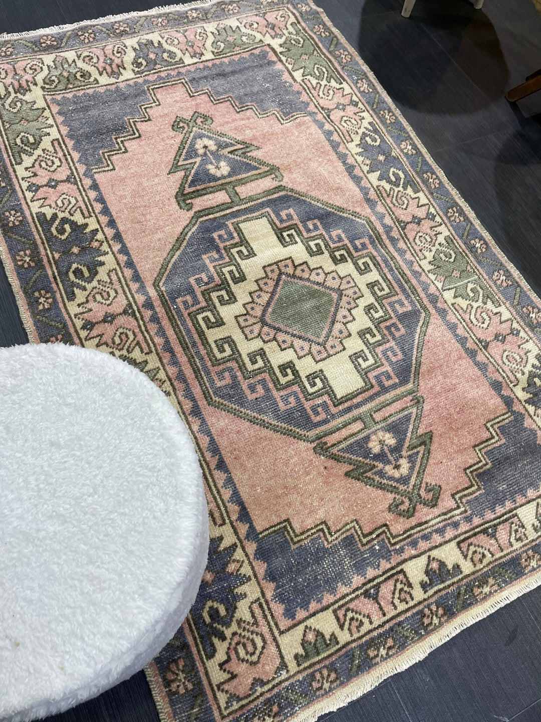 Turkish Oushak Rug 3' 2" x 5' 1" Hand-Knotted reverse
