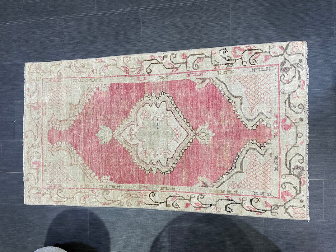 Beige Turkish Oushak Rug 2' 11" x 5' 5" Hand-Knotted view