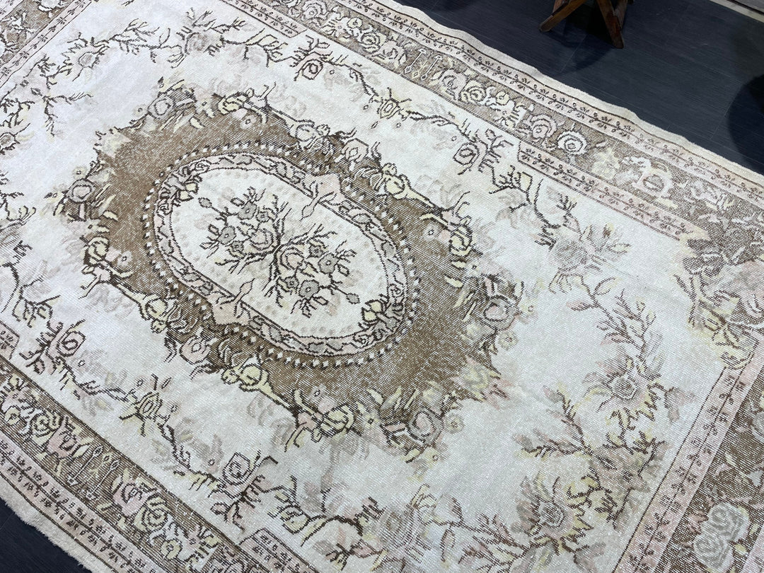 Beige Turkish Oushak Rug 5' 11" x 10' 1" Hand-Knotted | No. WR33470