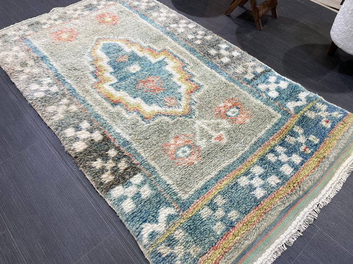 Tan Turkish Vintage Rug 3' 5" x 6' Hand-Knotted