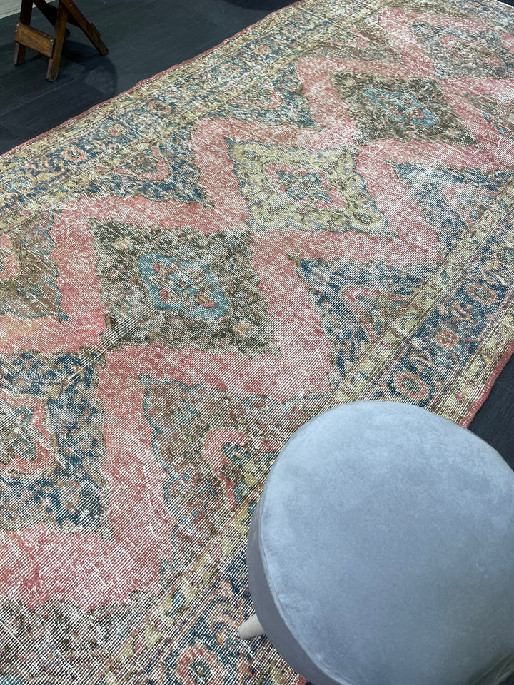 Beige Turkish Runner Rug 4' 10" x 11' 2" Hand-Knotted detail