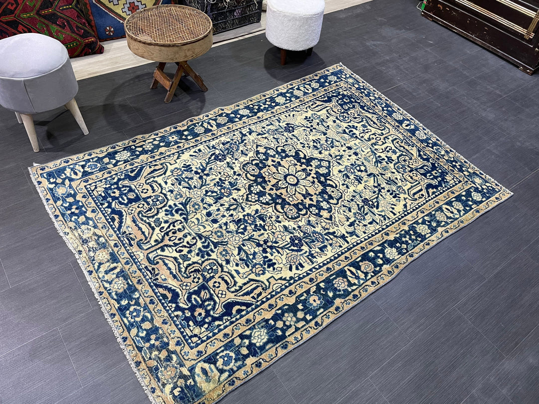 Navy Runner Rug 4' 5" x 6' 5" - No. WR26089