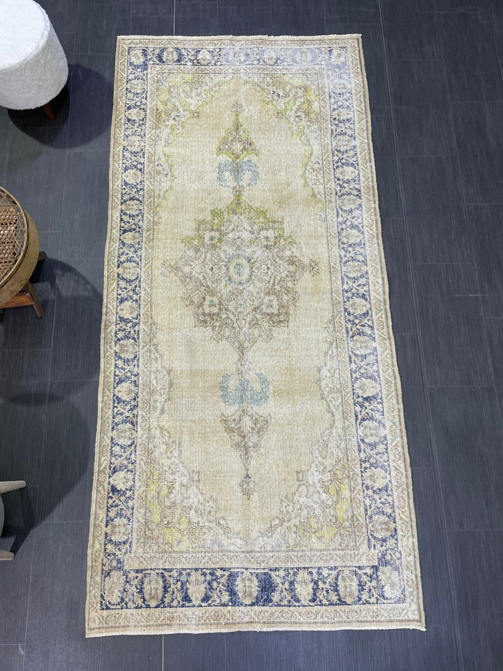 Beige Turkish Oushak Rug 3' 8" x 8' Hand-Knotted detail