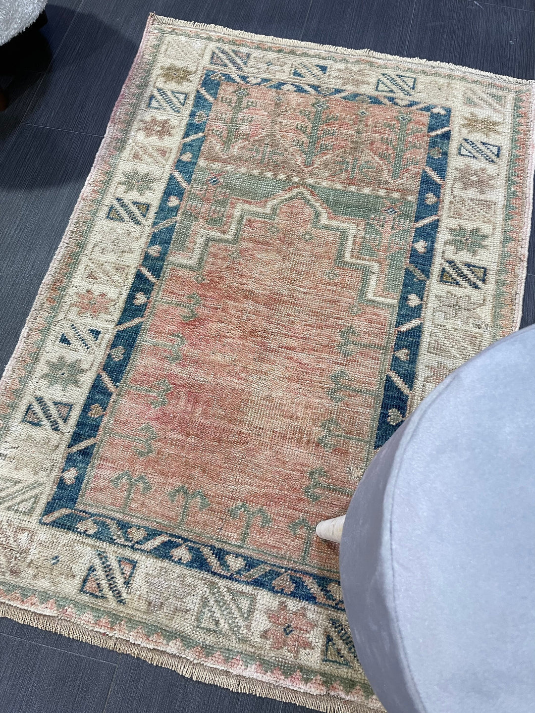 Beige Turkish Oushak Rug 2' 6" x 3' 7" Hand-Knotted view