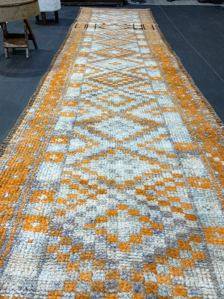 Beige Turkish Runner Rug 3' 2" x 13' 2" Hand-Knotted detail