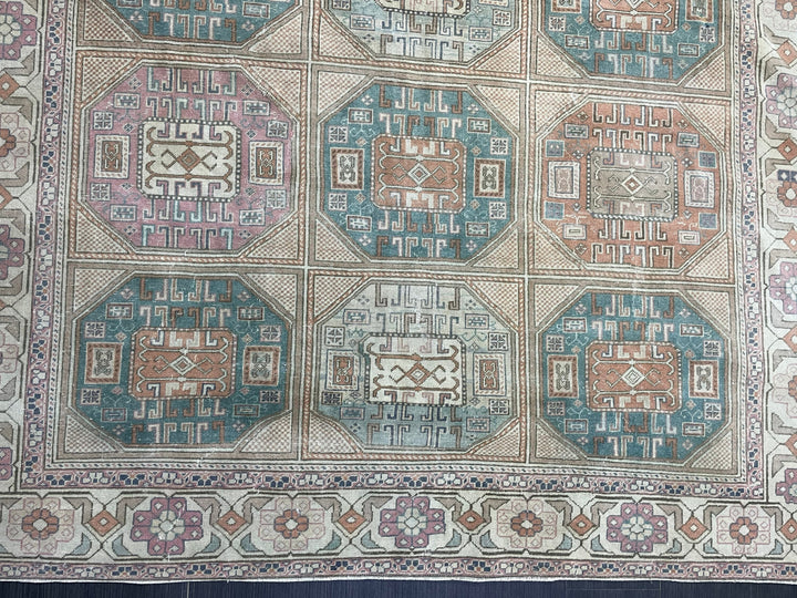 Beige Turkish Oushak Rug 6' 4" x 9' 6" Hand-Knotted border