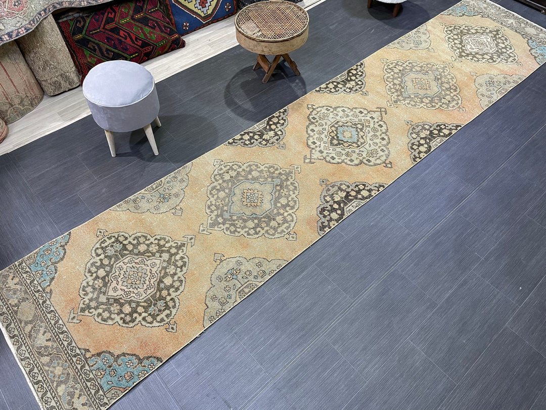 Beige Turkish Runner Rug 2' 10" x 13' 1" Hand-Knotted detail