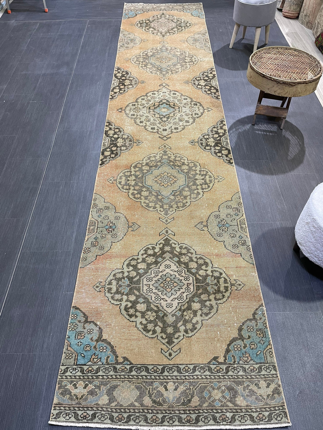 Beige Turkish Runner Rug 2' 10" x 13' 1" Hand-Knotted border