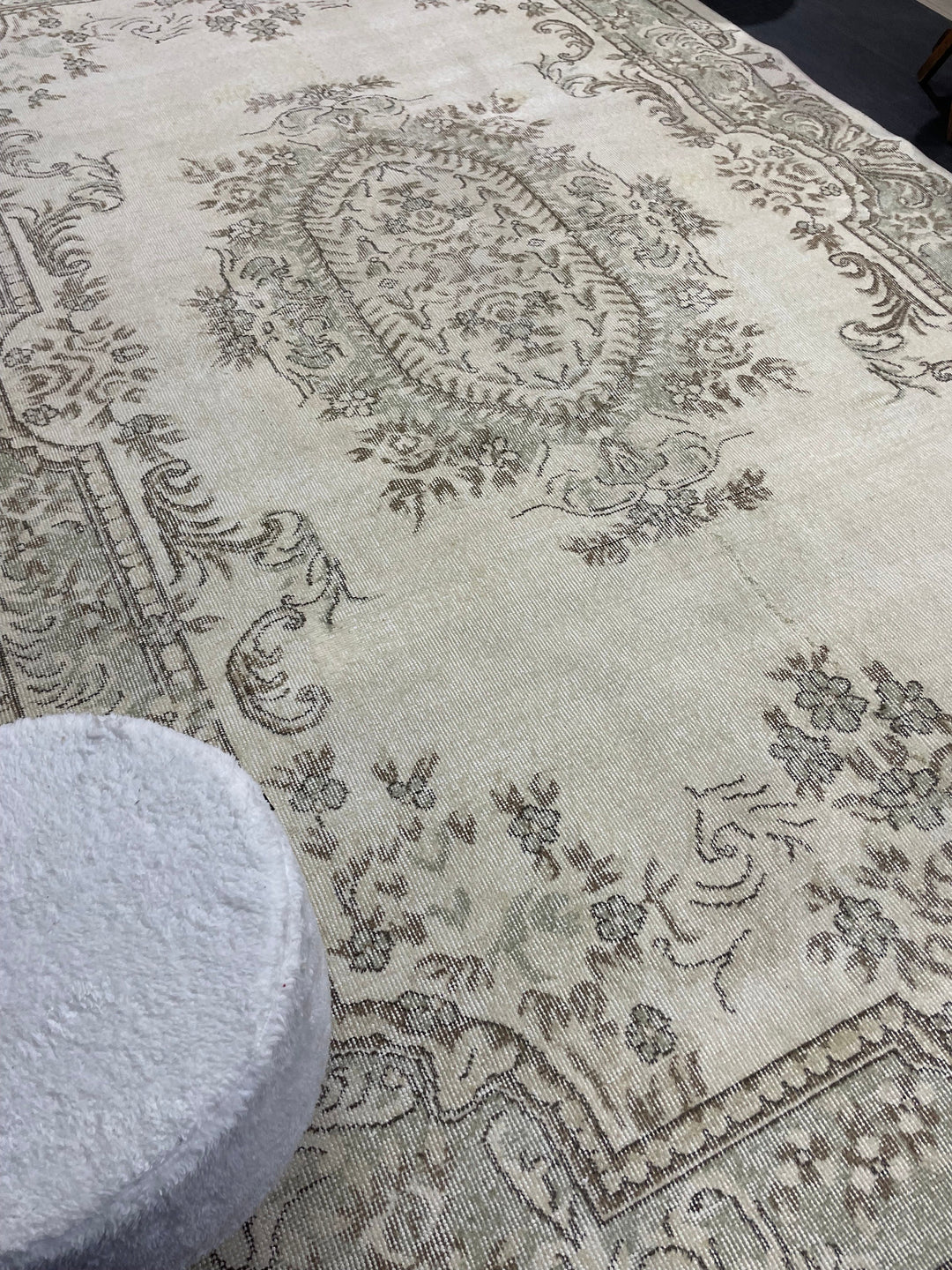 Beige Turkish Runner Rug 6' 5" x 10' Hand-Knotted field