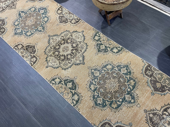 Beige Turkish Runner Rug 2' 10" x 13' Hand-Knotted close-up