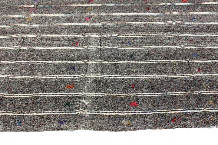 Gray Kilim Rug 5' 7" x 7' 1" | No. VR22977