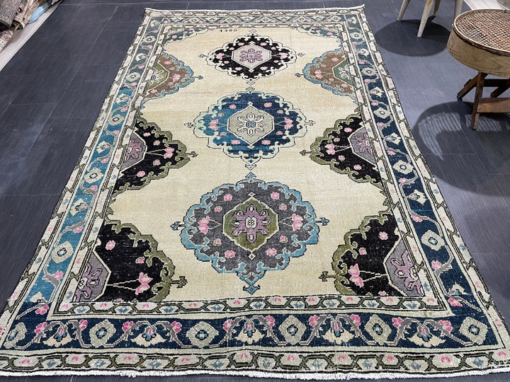 Rust Turkish Runner Rug 4' 10" x 7' 10" Hand-Knotted field