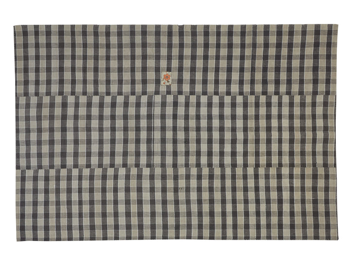 Kilim Rug 5' 11" x 8' 10" | No. VR95527