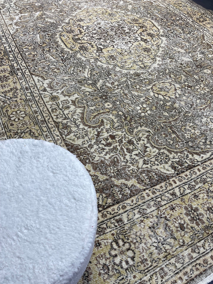 Brown Turkish Oushak Rug 6' 7" x 9' 9" Hand-Knotted | No. WR65854