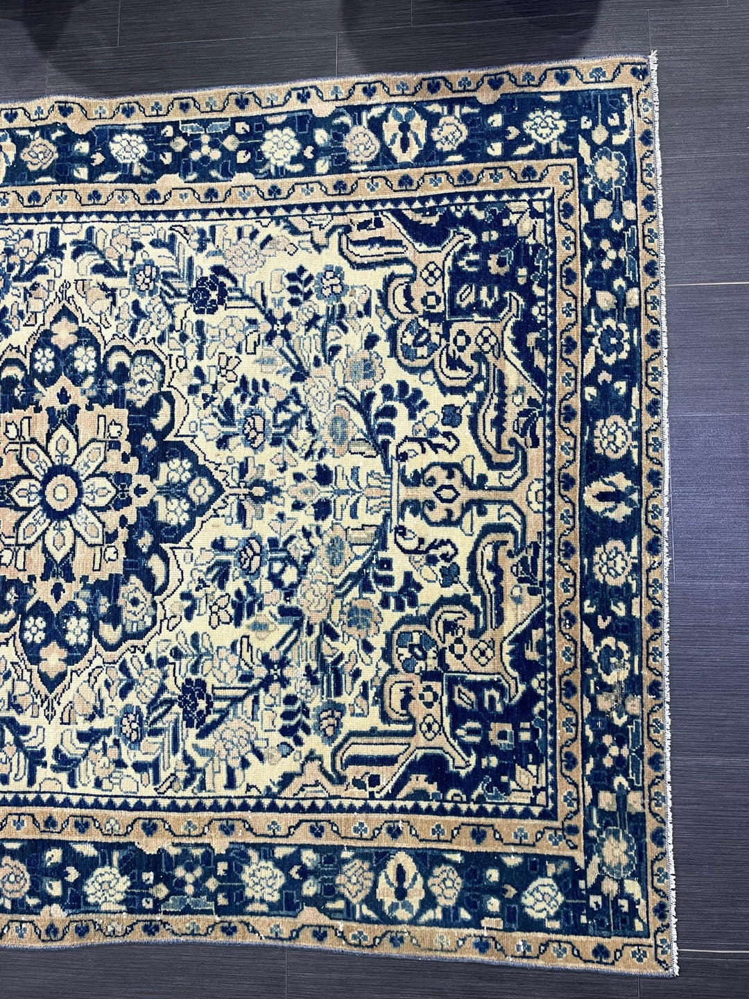 Navy Runner Rug 4' 5" x 6' 5" - No. WR26089