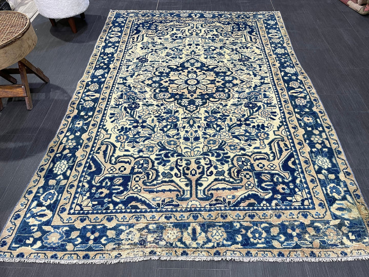 Navy Runner Rug 4' 5" x 6' 5" - No. WR26089