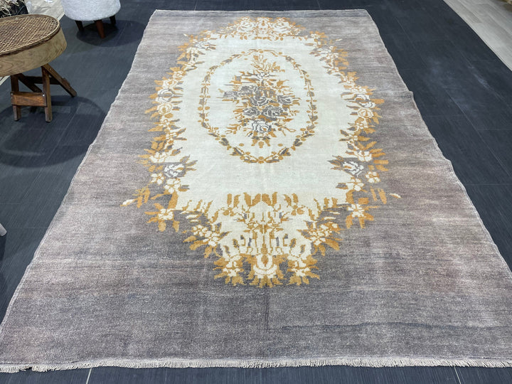 Grey Runner Rug 5' 3" x 8' 8" - No. WR73244