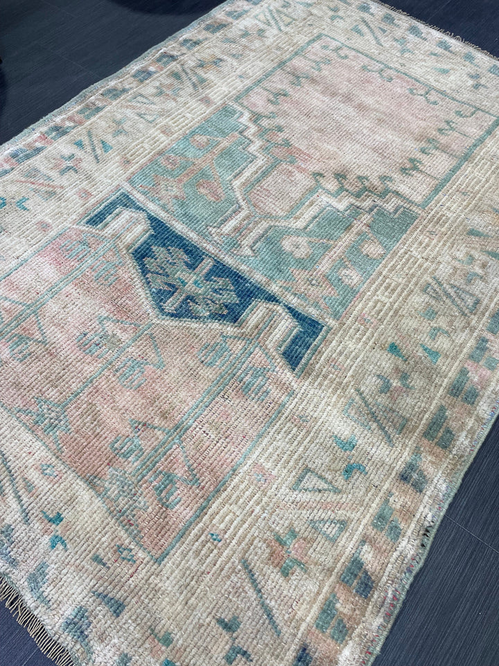 Beige Turkish Runner Rug 3' 2" x 4' 5" Hand-Knotted border