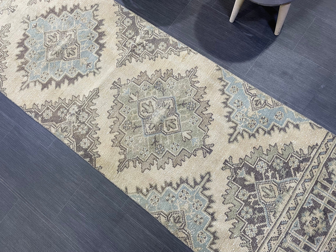 Beige Turkish Runner Rug 2' 8" x 11' 2" Hand-Knotted pattern