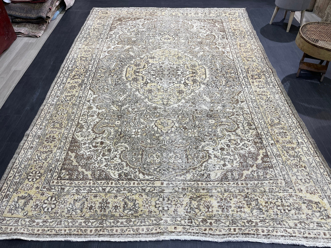 Brown Turkish Oushak Rug 6' 7" x 9' 9" Hand-Knotted | No. WR65854