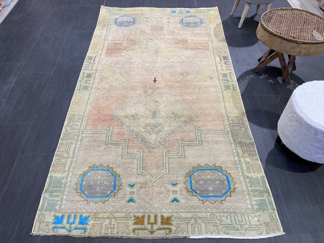 Turkish Oushak Rug 3' 10" x 7' 3" Hand-Knotted detail