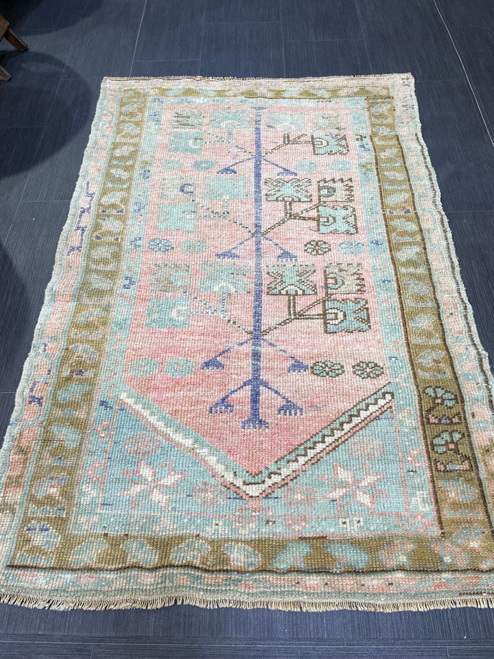 Beige Turkish Oushak Rug 2' 10" x 4' 4" Hand-Knotted field