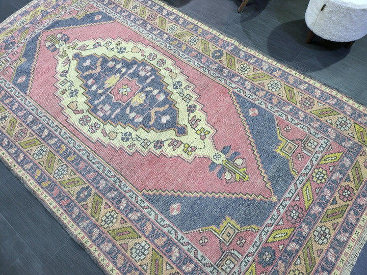 Turkish Oushak Rug 4' 10" x 8' 6" Hand-Knotted view