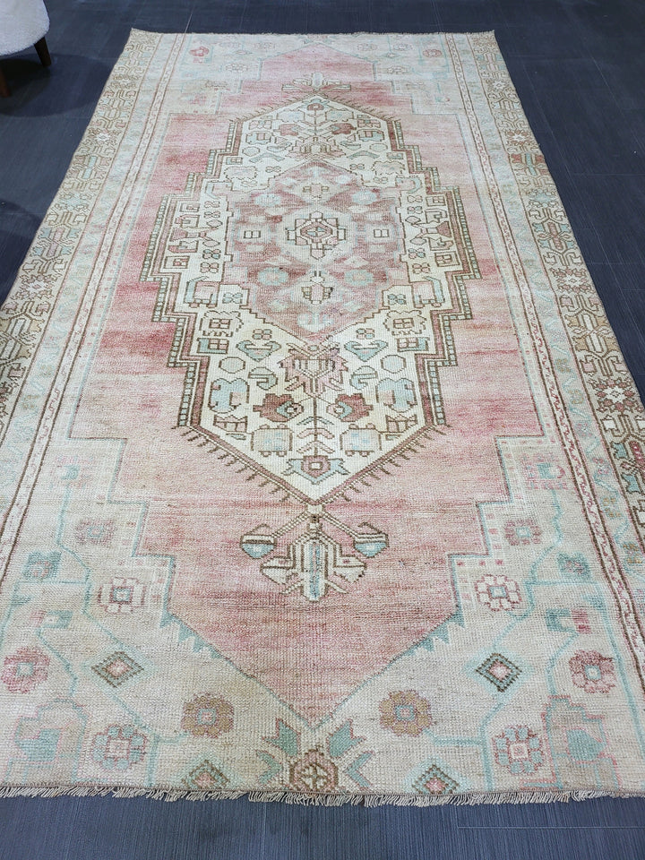 Rust Turkish Runner Rug 4' 5" x 8' 1" Hand-Knotted border