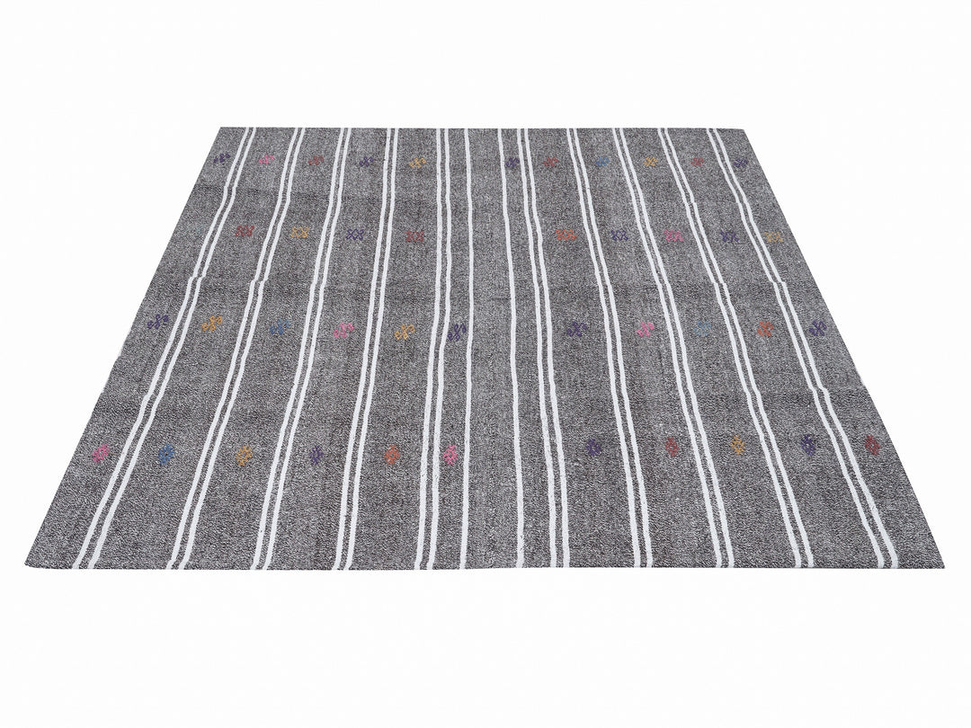 Gray Kilim Rug 5' 8" x 7' | No. VR48809