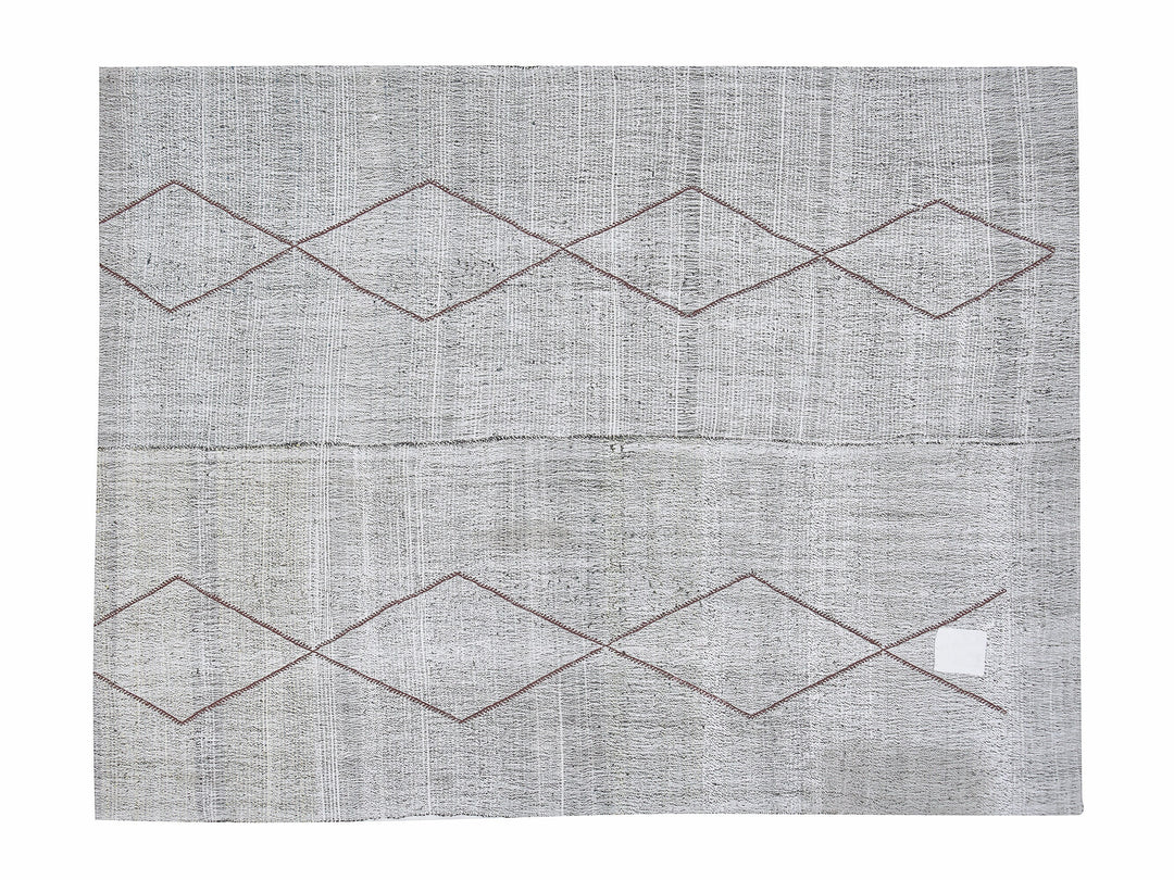 Gray Kilim Rug 7' 5" x 8' 5" | No. VR14060