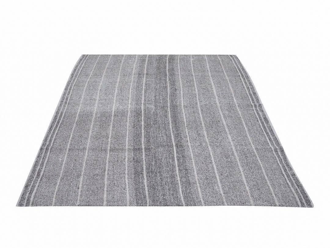 Gray Kilim Rug 5' 11" x 8' 5" | No. VR32398