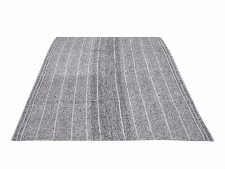 Gray Kilim Rug 5' 11" x 8' 5" | No. VR32398
