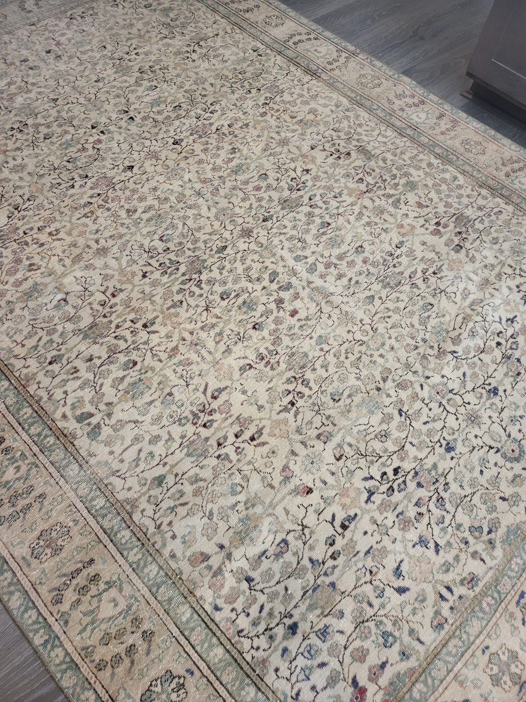 Beige Turkish Oushak Rug 6' 7" x 9' 4" Hand-Knotted pattern