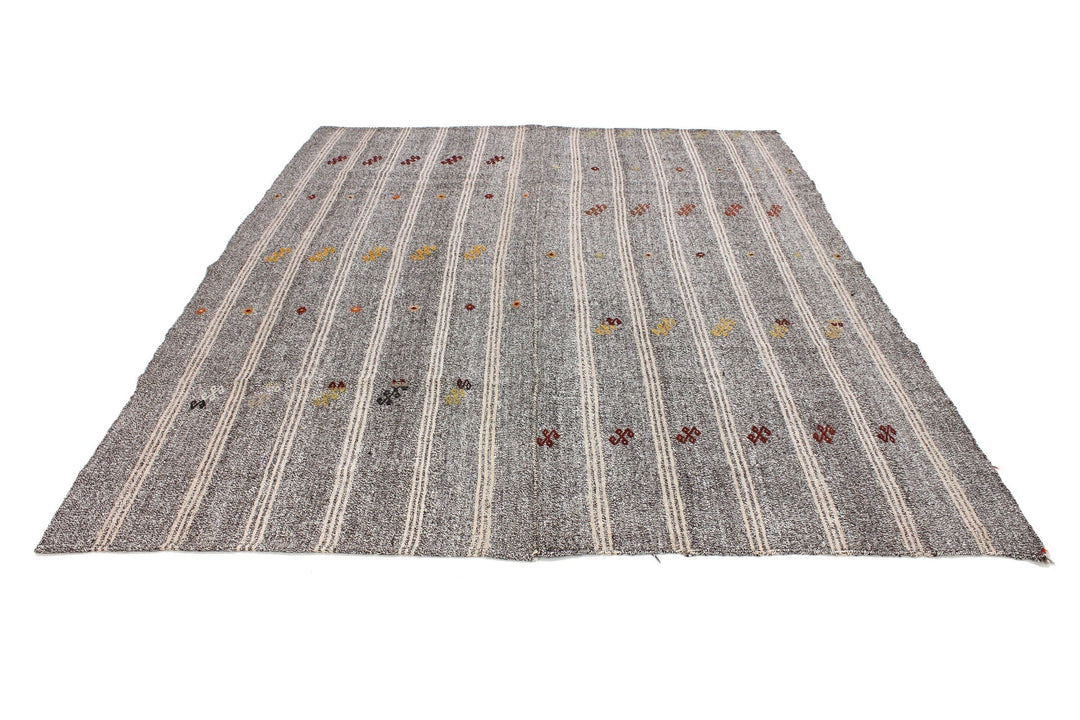 Gray Kilim Rug 6' 11" x 8' 4" | No. VR58075