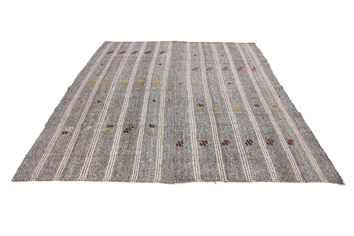 Gray Kilim Rug 6' 11" x 8' 4" | No. VR58075