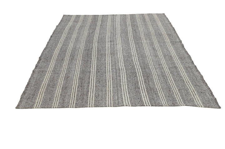 Kilim Rug 6' 5" x 8' 5" | No. VR83073