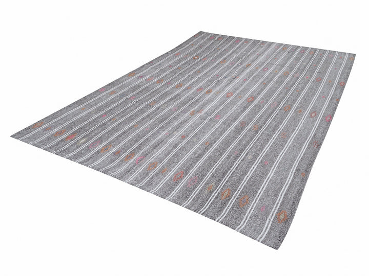Gray Kilim Rug 6' 7" x 9' 8" | No. VR90180