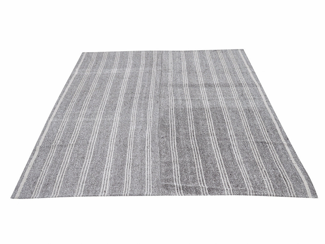 Gray Kilim Rug 6' 4" x 7' 11" | No. VR38013