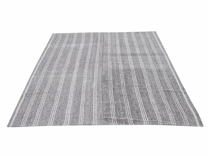 Gray Kilim Rug 6' 4" x 7' 11" | No. VR38013