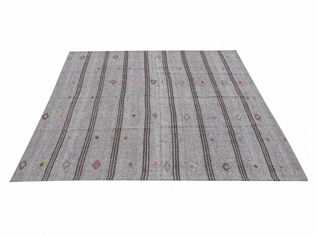 Gray Kilim Rug 6' 4" x 7' 2" | No. VR33773