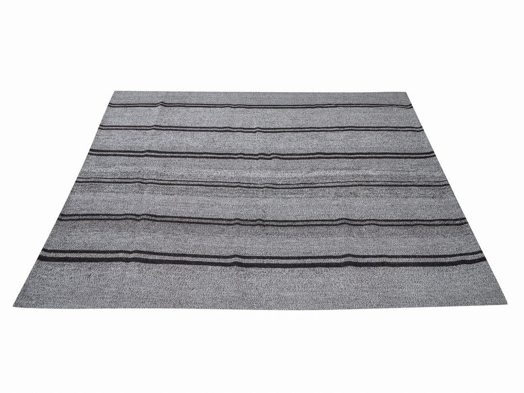 Gray Kilim Rug 5' 3" x 6' 7" | No. VR65713