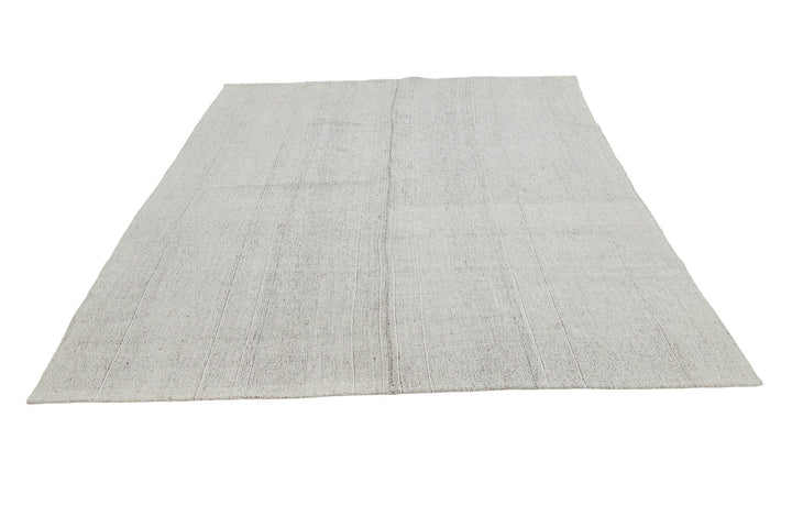 Gray Kilim Rug 7' 1" x 9' 4" | No. VR95767