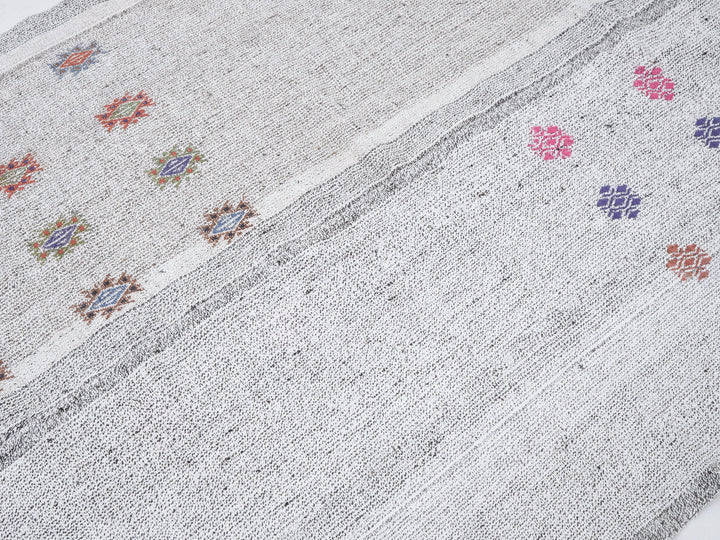 Gray Kilim Rug 4' 10" x 7' 5" | No. VR39120