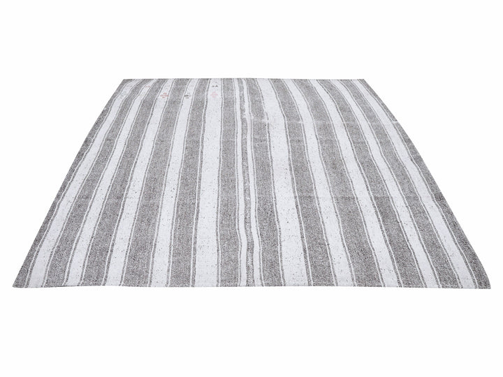 Gray Kilim Rug 6' 8" x 7' 8" | No. VR58928