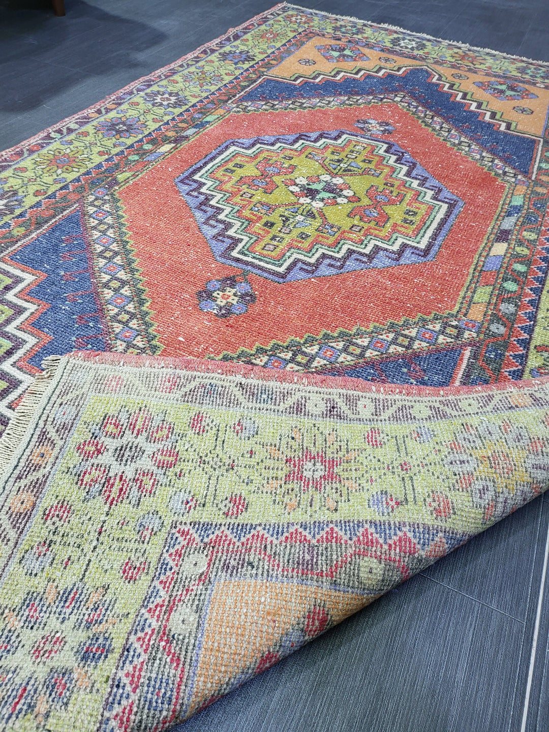 Beige Turkish Runner Rug 5' x 9' 4" Hand-Knotted close-up