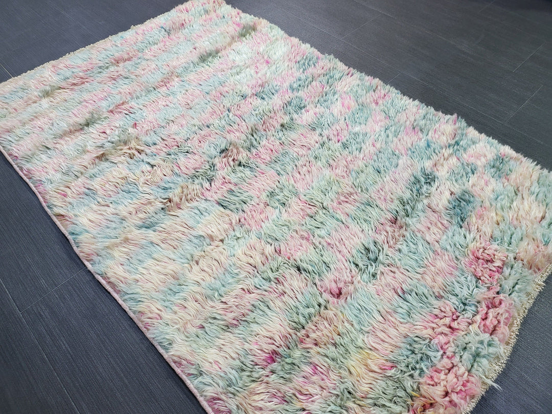 Tan Turkish Vintage Rug 2' 7" x 4' Hand-Knotted close-up